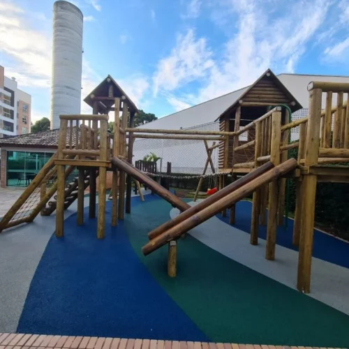 Playground de madeira em Curitiba - Madera Brasil