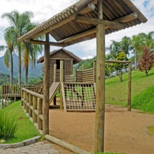 Playground em Curitiba - Madera Brasil