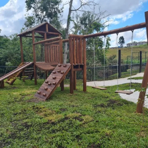 Playground em Curitiba - Madera Brasil
